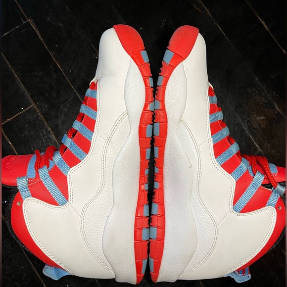 Jordan Pack City Chicago’s. Size 9. Condition 8.5/10 /NO...